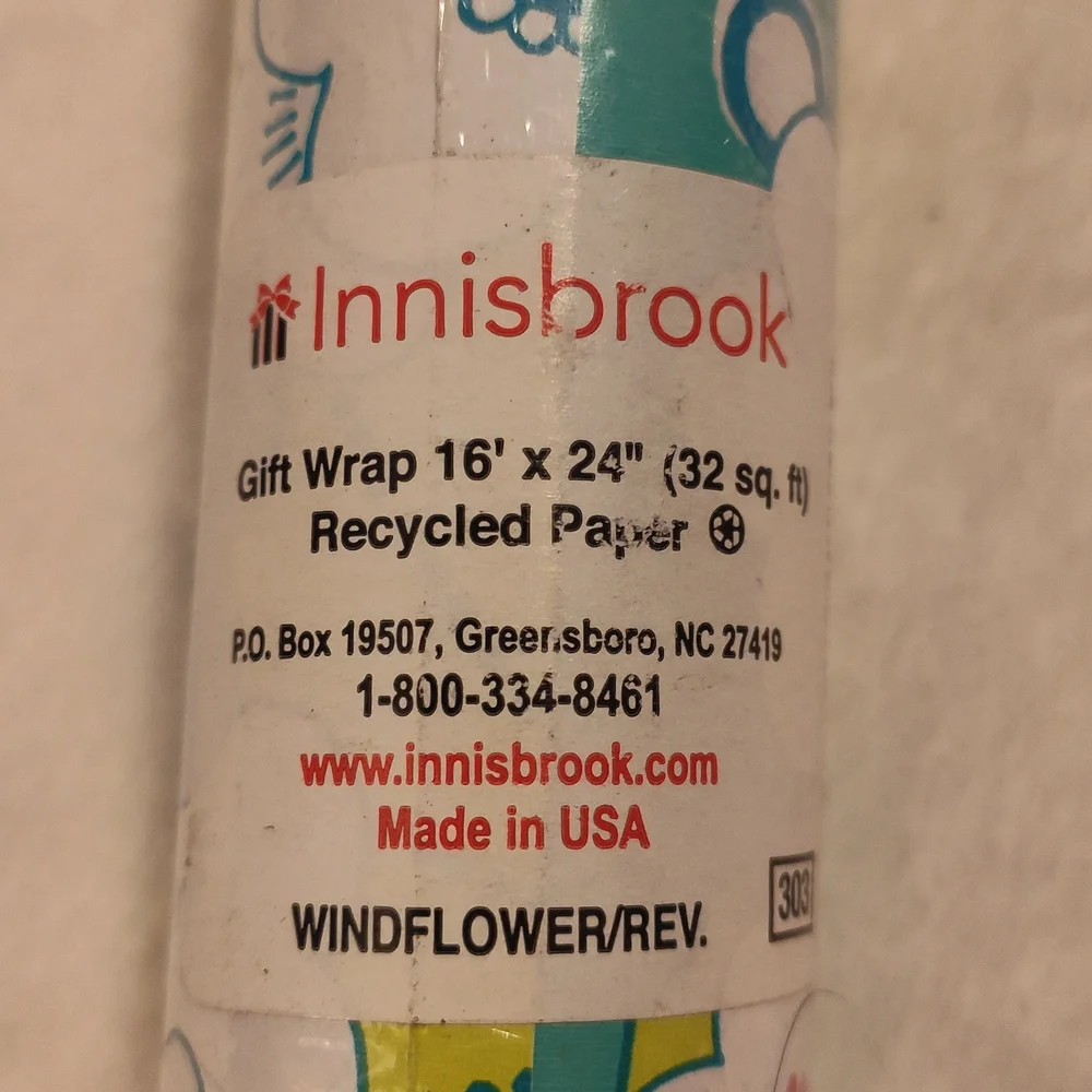 NWT & Retired! Innisbrook Gift Wrap -36sq